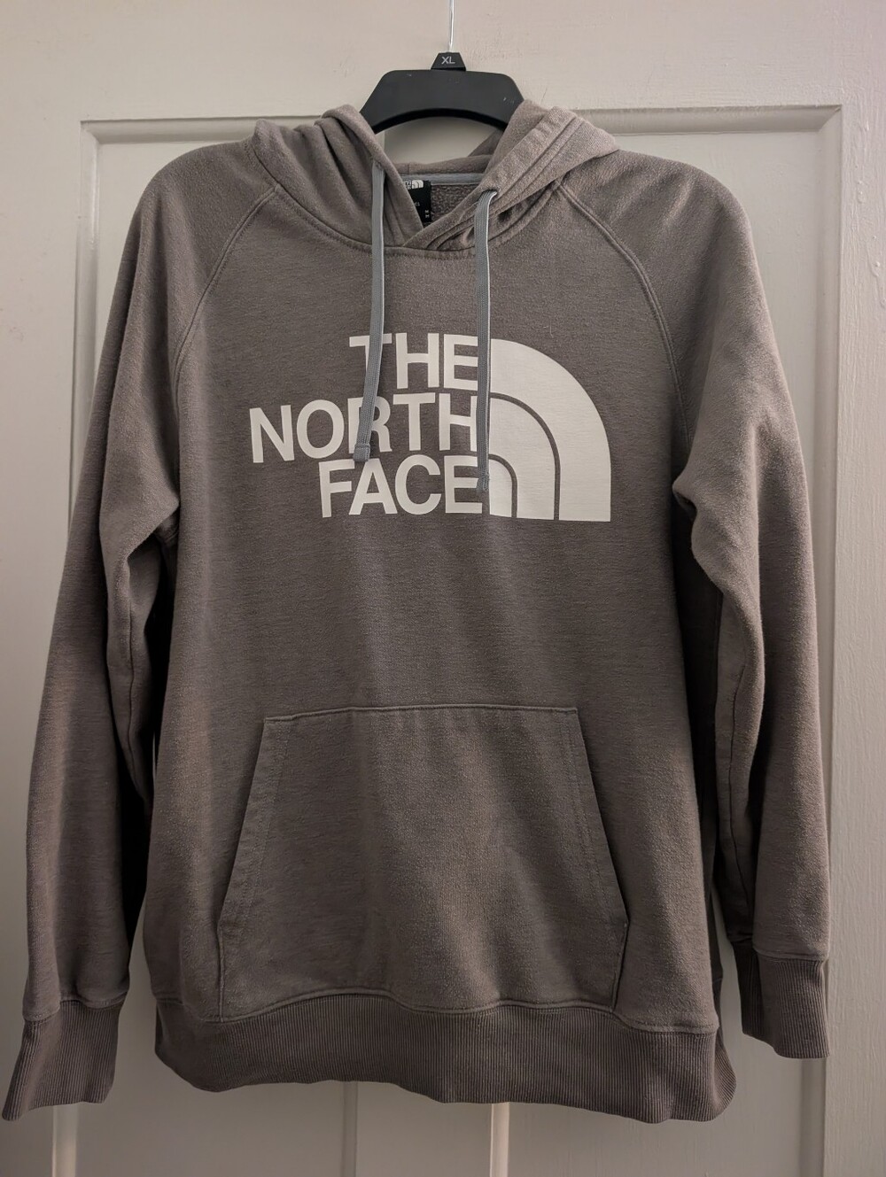 The North Face Woman's Gray Classic Logo Pullover Hooded Hoodie Sweatshirt Med